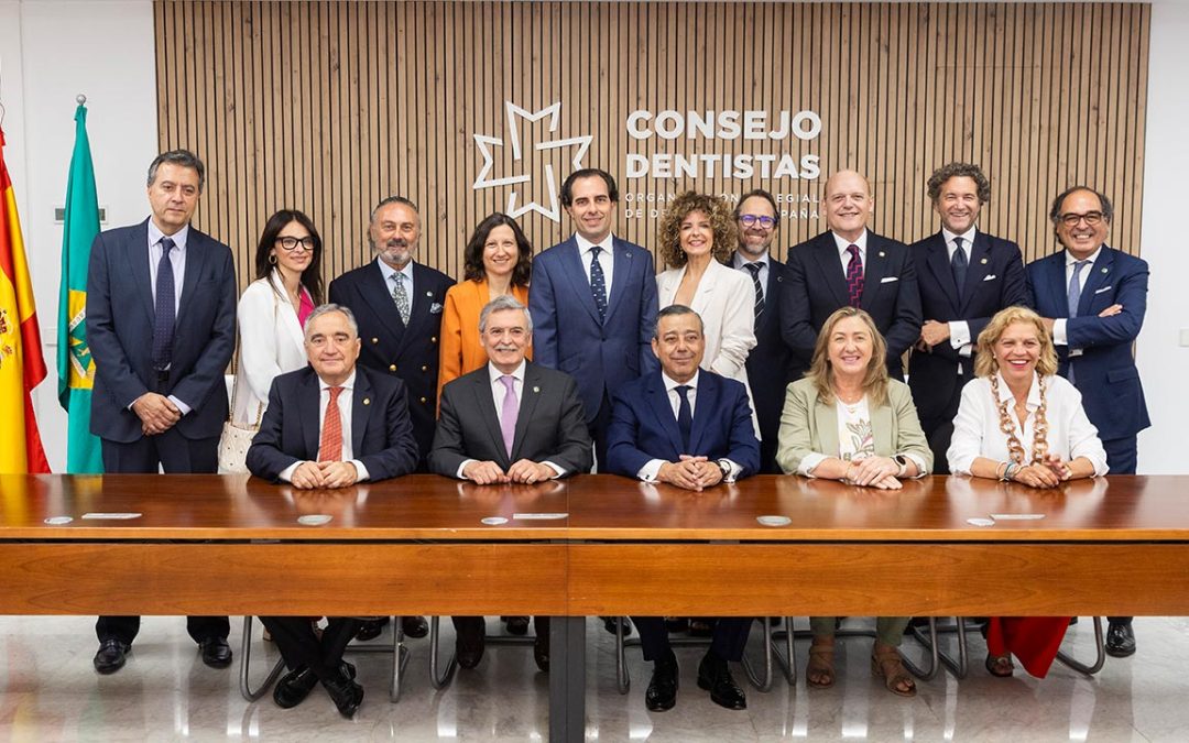 Óscar Castro Reino renueva su presidencia del Consejo